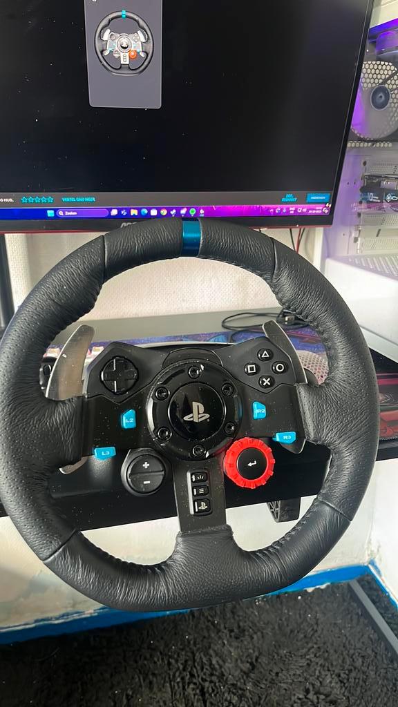 Logitech G29 Driving Force / Gaming stuur wiel - PS4-5 & PC, Spelcomputers en Games, Spelcomputers | Sony PlayStation Consoles | Accessoires