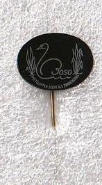 blikken speld Boso poetslappen, met zwaan, Ophalen of Verzenden, Gebruikt, Overige onderwerpen, Speldje of Pin