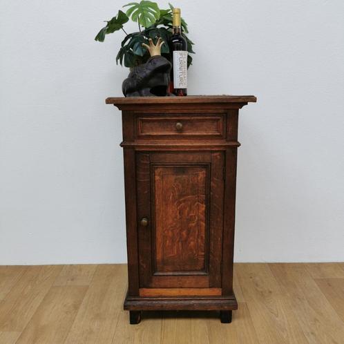 Antiek nachtkastje halkastje bijzetkastje bijzettafeltje 01, Antiek en Kunst, Antiek | Meubels | Kasten, Ophalen of Verzenden