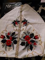 Rond tafellaken met feestelijk motief, Ophalen, Zo goed als nieuw