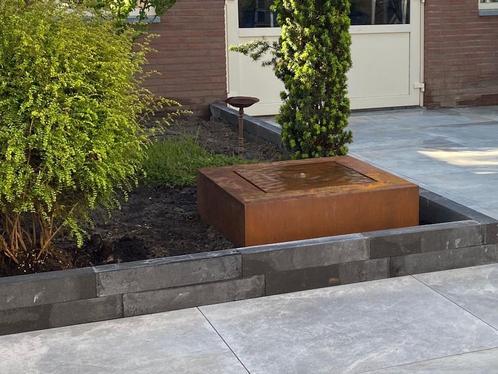 Watertafel / fontein / waterornament van cortenstaal, Tuin en Terras, Bloembakken en Plantenbakken, Gebruikt, Metaal, Tuin, 30 tot 60 cm