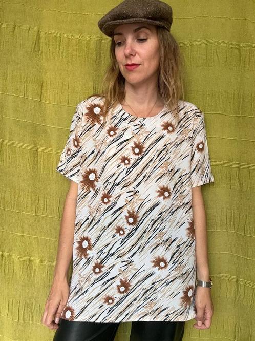 Vintage blouse, maat 38/M - wit - zonnebloemen - 90's, Kleding | Dames, Blouses en Tunieken, Gedragen, Maat 38/40 (M), Wit, Ophalen of Verzenden