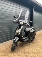 Vespa sprint 50cc 2019, Fietsen en Brommers, Scooters | Vespa, Ophalen, Maximaal 45 km/u, Vespa S, Zo goed als nieuw
