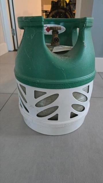 Gasfles bp 3.8 ca. halfvol beschikbaar voor biedingen