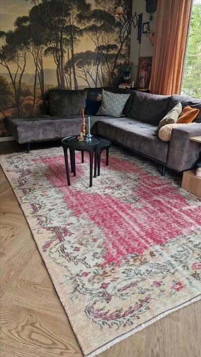 Vintage recoloured handgeknoopt vloerkleed rozenkelim, Huis en Inrichting, Stoffering | Tapijten en Kleden, Zo goed als nieuw