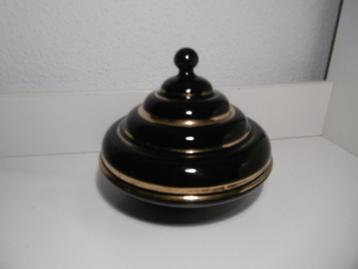 Vintage Art Deco Boom de Rupel bonbonniere van hyaliet glas beschikbaar voor biedingen