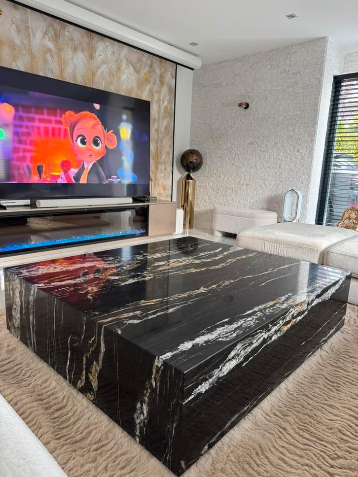 Ultraluxe salontafel - zwevend graniet blok op wieltjes, Huis en Inrichting, Tafels | Salontafels, Zo goed als nieuw, Minder dan 50 cm