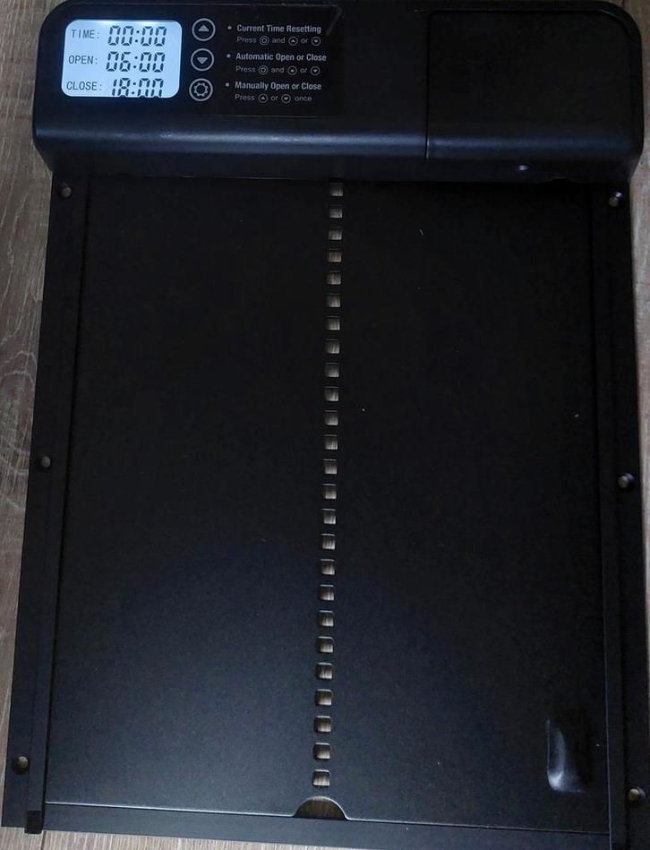 Automatische kippendeur/luik, Dieren en Toebehoren, Pluimvee | Toebehoren, Nieuw, Kippenhok of Kippenren, Ophalen of Verzenden