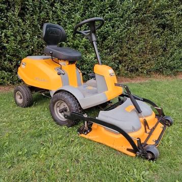 3x nette Stiga Villa frontmaaier, mulchmaaier vanaf €825,- beschikbaar voor biedingen