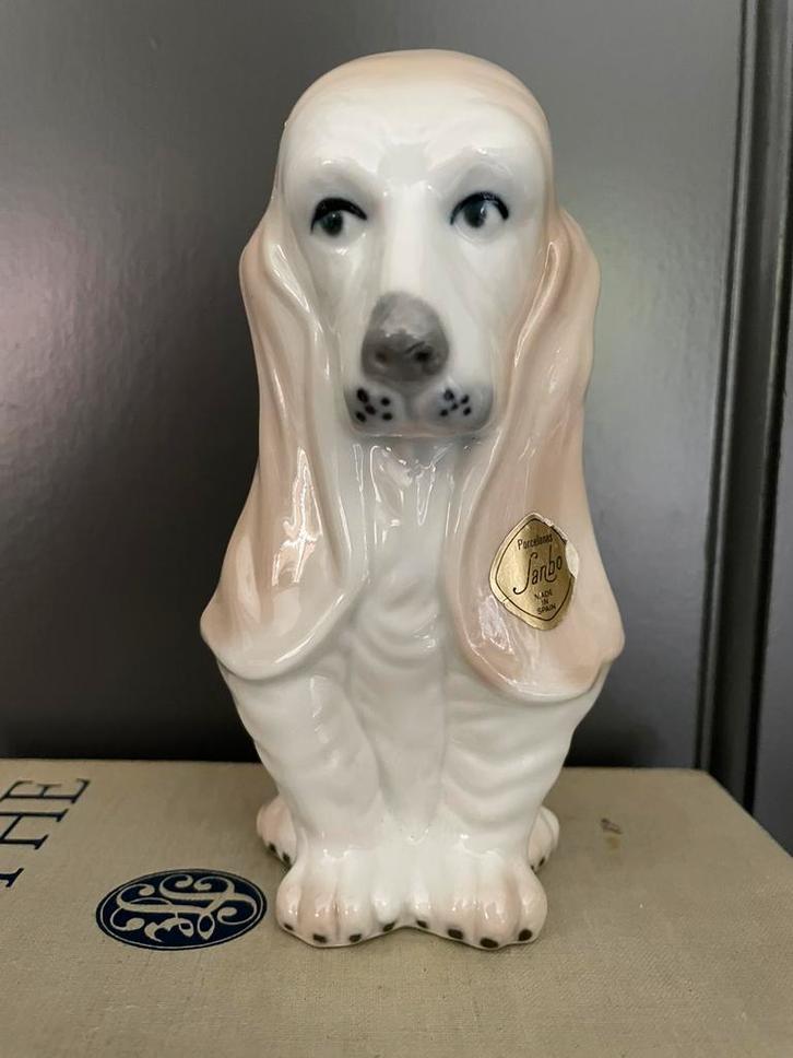 porseleinen beeld van een Basset Hound hond, Spanje Jarbo, Verzamelen, Beelden en Beeldjes, Zo goed als nieuw, Dier, Ophalen of Verzenden