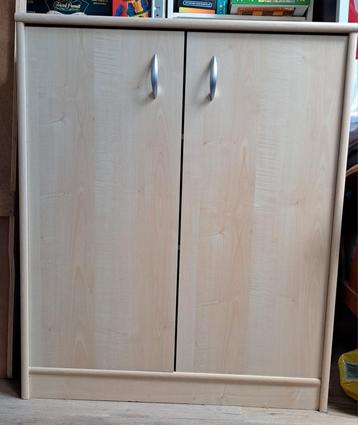 Kast GRATIS AF TE HALEN