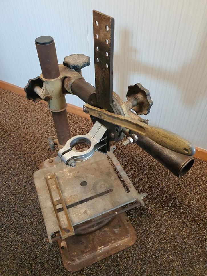 Oude bijzondere boorstandaard van Selecta Home Workshop., Antiek en Kunst, Antiek | Gereedschap en Instrumenten, Ophalen of Verzenden