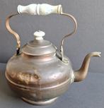 Koperen ketel met fraai versierde porseleinen handvat , knop, Antiek en Kunst, Antiek | Koper en Brons, Ophalen of Verzenden, Koper