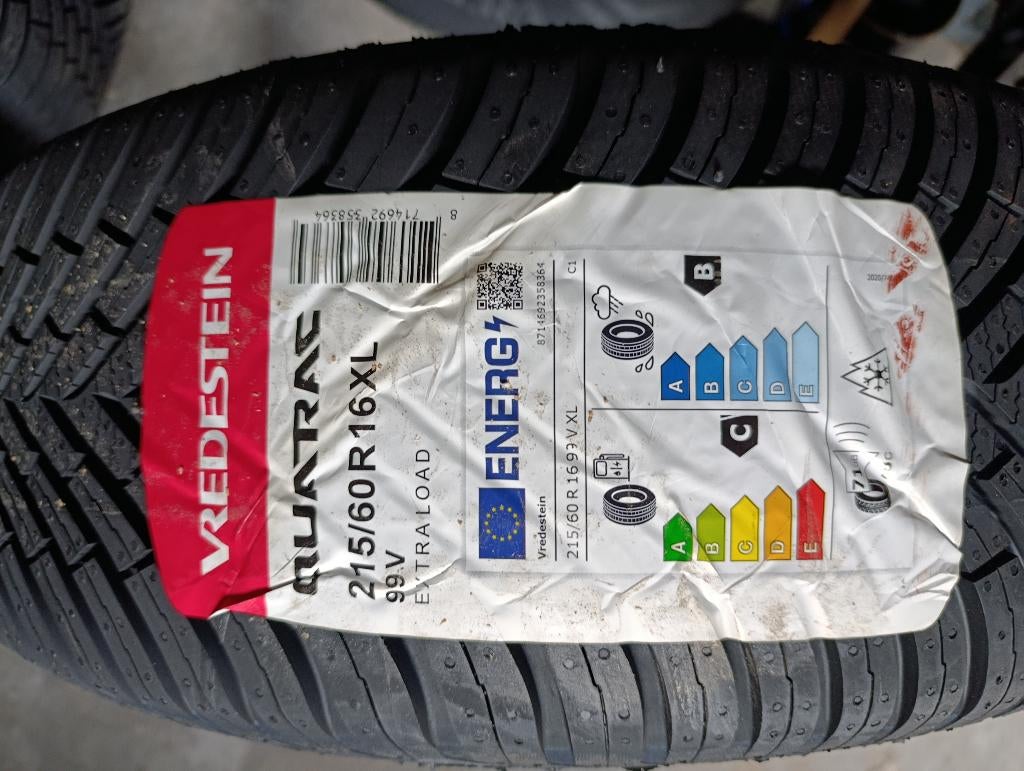 4x nieuwe Vredestein quatrac 215/60/R16 4season, Ophalen, Nieuw