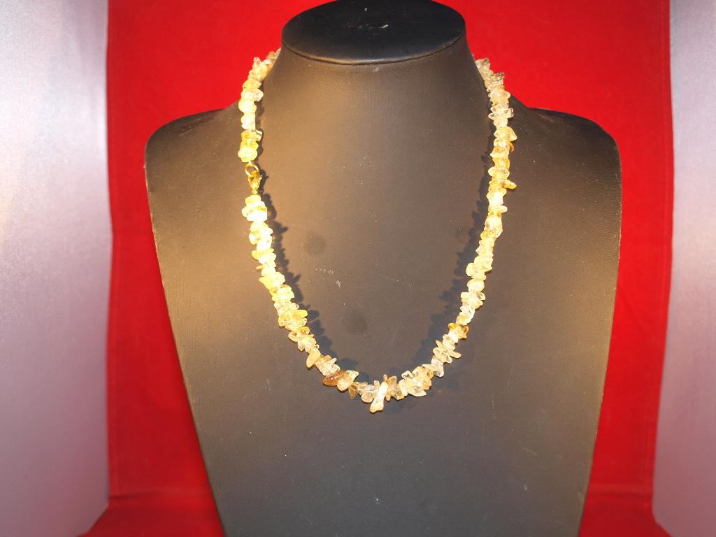 ketting van citrien split kralen met goudkleurig slotje 51cm, Sieraden, Tassen en Uiterlijk, Kettingen, Ophalen of Verzenden, Nieuw