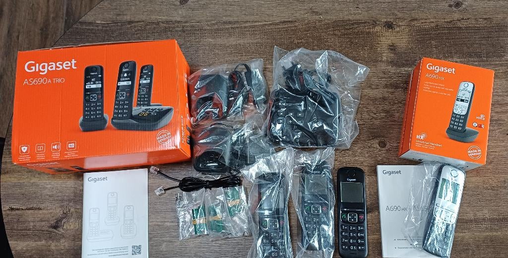 Gigaset AS690A trio en A690HX, Ophalen of Verzenden, Nieuw, 4 handsets of meer