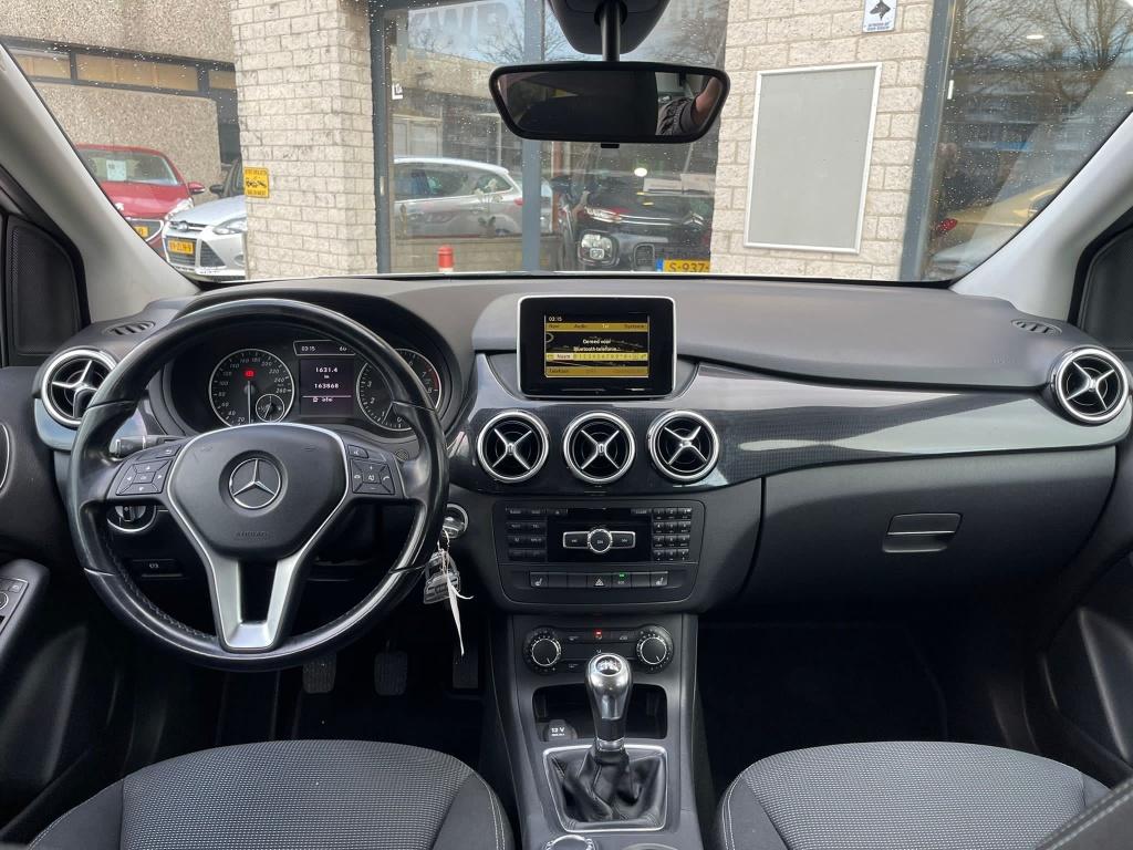 Mercedes-Benz B-Klasse 180 Ambition Xenon navigatie Beurt, Auto's, Euro 5, Gebruikt, 1295 kg, 4 cilinders