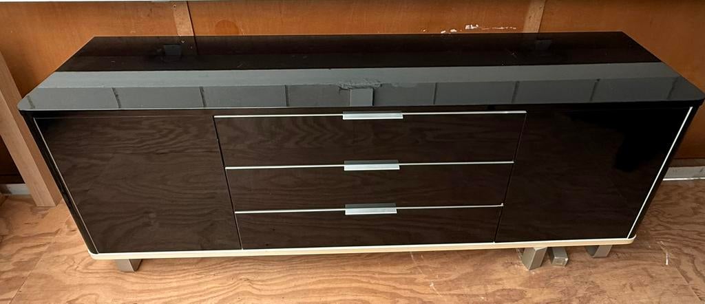 Zwart lak dressoir met Turri luxe in mooie staat, Ophalen, Zo goed als nieuw, 25 tot 50 cm, Minder dan 100 cm