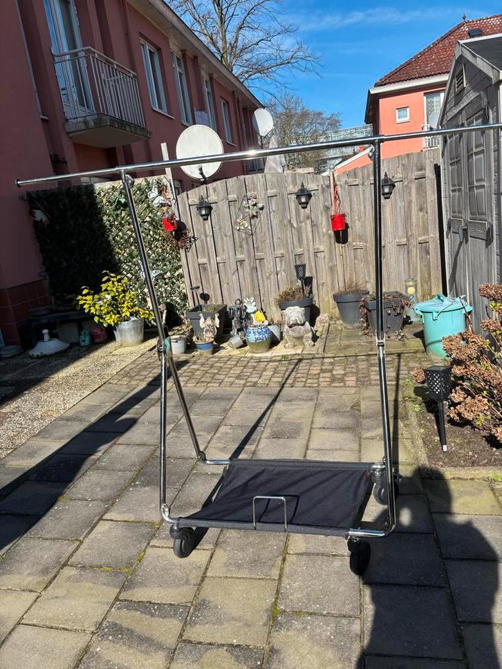 Opvouwbaar stevig kledingrek met wielen, Kleding | Dames, Kledingrekken, Gebruikt, Met wielen, Ophalen of Verzenden