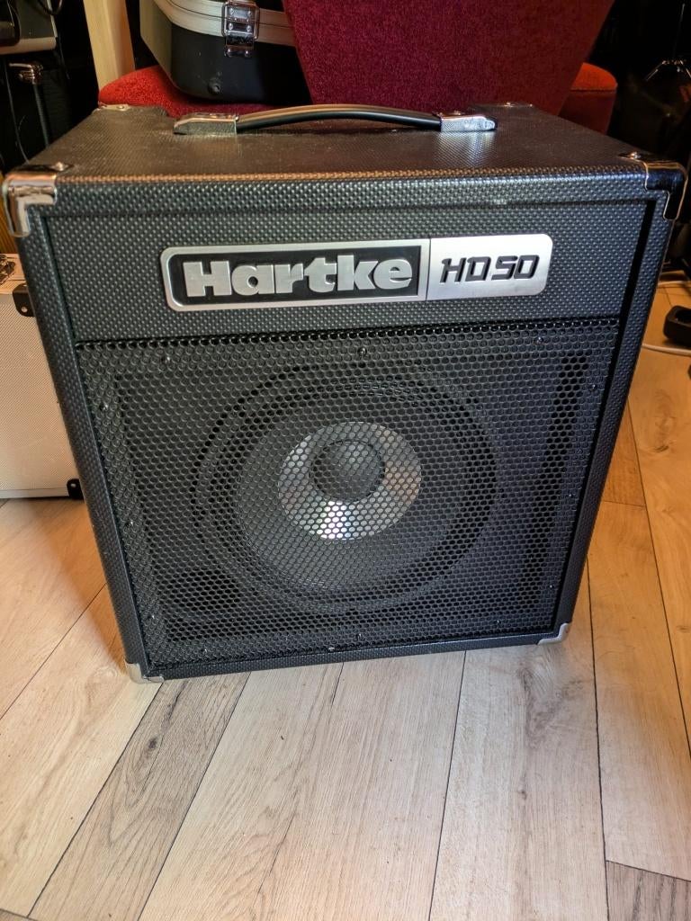 Hartke HD50 basversterker 50W / 10 inch speaker, Ophalen of Verzenden, Gebruikt, Basgitaar, 50 tot 100 watt