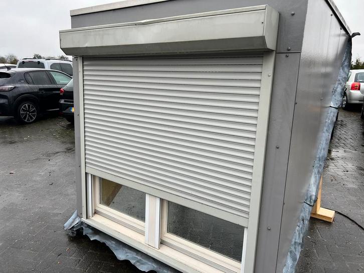 Dakkapel met rolluiken en horren, Doe-het-zelf en Verbouw, Rolluiken, Gebruikt, 150 tot 200 cm, Grijs, Ophalen of Verzenden