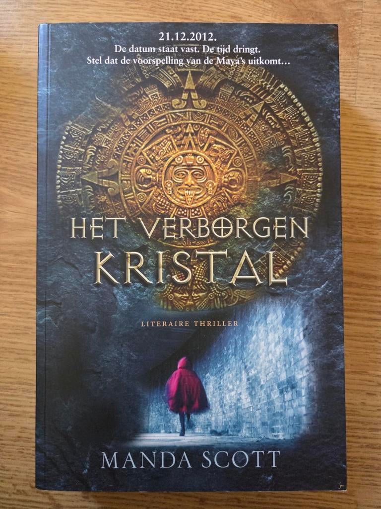 Michael Scott - Het verborgen kristal, Boeken, Ophalen of Verzenden, Gelezen, Michael Scott