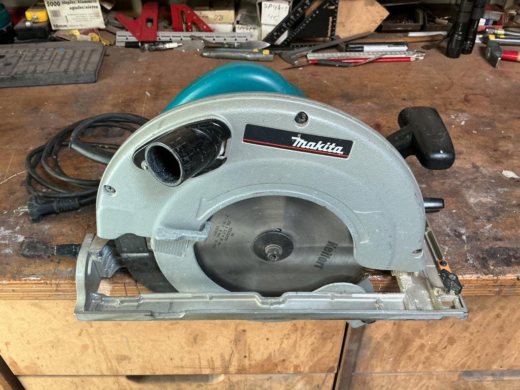 Makita handcirkelzaag 5903R, Gebruikt, Cirkelzaag, 70 mm of meer, Ophalen of Verzenden
