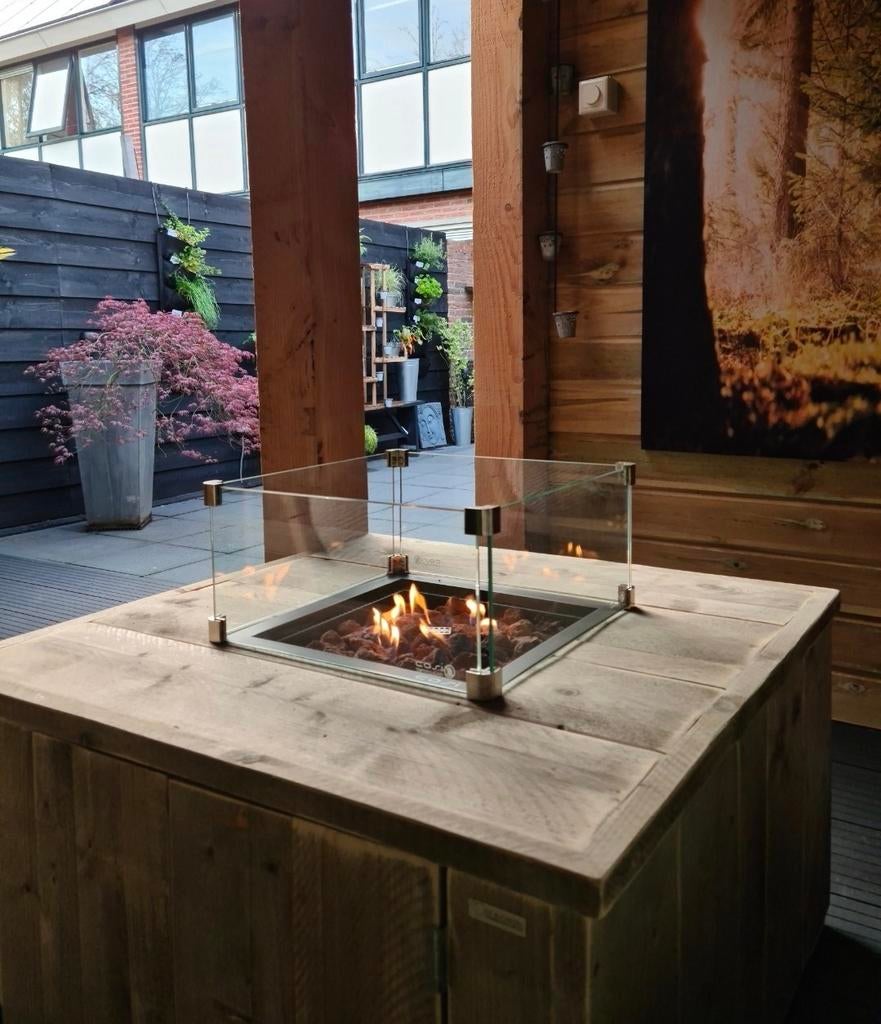 Steigerhouten vuurtafel van Cosi, Ophalen