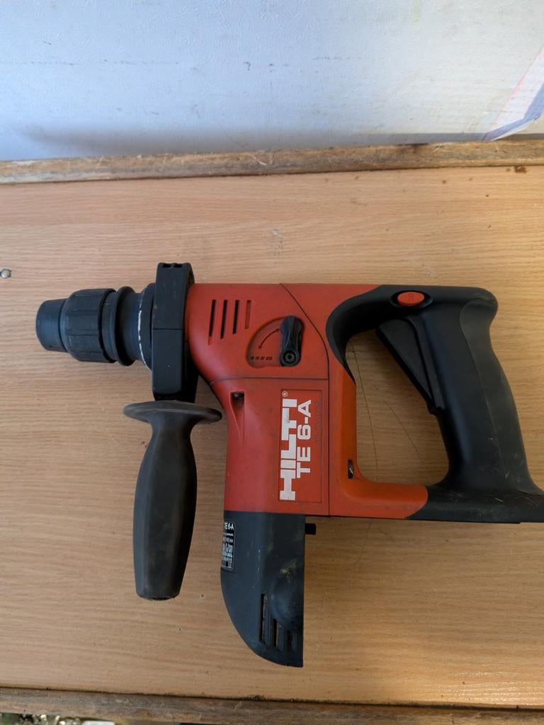 Hilti TE 6-A boorhamer aangeboden, Doe-het-zelf en Verbouw, Gereedschap | Boormachines, Ophalen, Boor- en/of Breekhamer