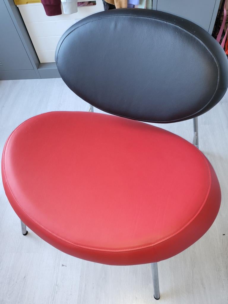 Harvink Tipi designer fauteuil leder stoel rood en zwart, Huis en Inrichting, Stoelen, Ophalen, Overige kleuren, Zo goed als nieuw