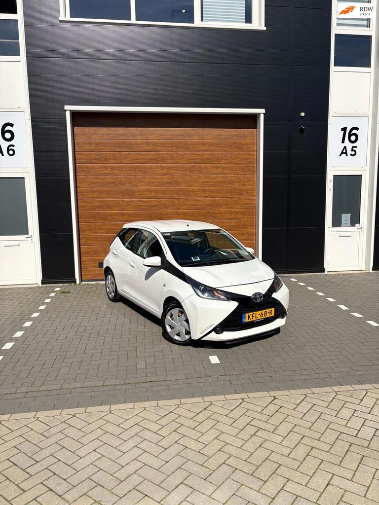 Toyota Aygo 1.0 VVT-i x-play, Auto's, Toyota, Bedrijf, Te koop, Aygo, ABS, Achteruitrijcamera, Airbags, Airconditioning, Bluetooth