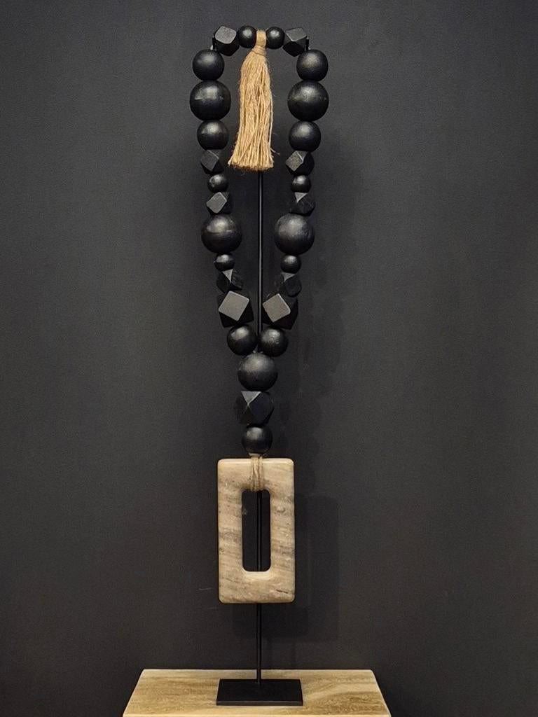 Houten kralenketting zwart met marmer op standaard 79 cm, 2841bh, Style, Nieuw, Ophalen of Verzenden