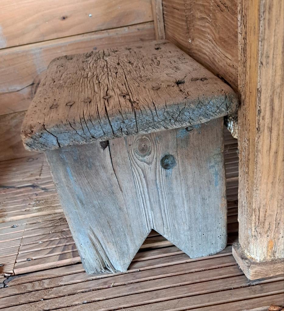 Brocante vensterbankkrukje, Antiek en Kunst, Curiosa en Brocante, Ophalen