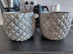 2 mooie Bloempotten Intratuin, Ophalen of Verzenden, Zo goed als nieuw, Overige materialen, Minder dan 25 cm