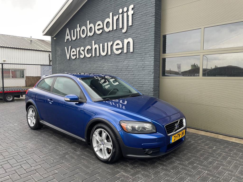Volvo C30 2.5 T5 Momentum t5 schuifdak stoelverwarming trekh, Auto's, Volvo, Voorwielaandrijving, Gebruikt, Zwart, 700 kg