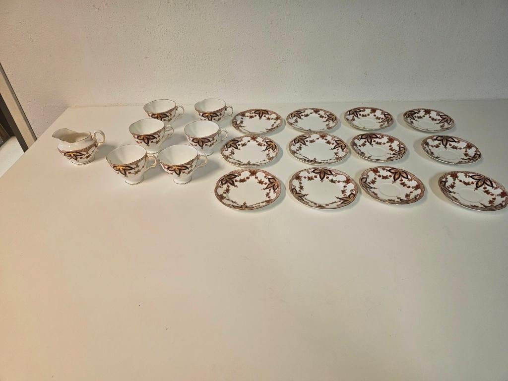 Royal Tara fine bone China servies voor €15,-!, Gebruikt, Ophalen of Verzenden, Nvt, Overige stijlen