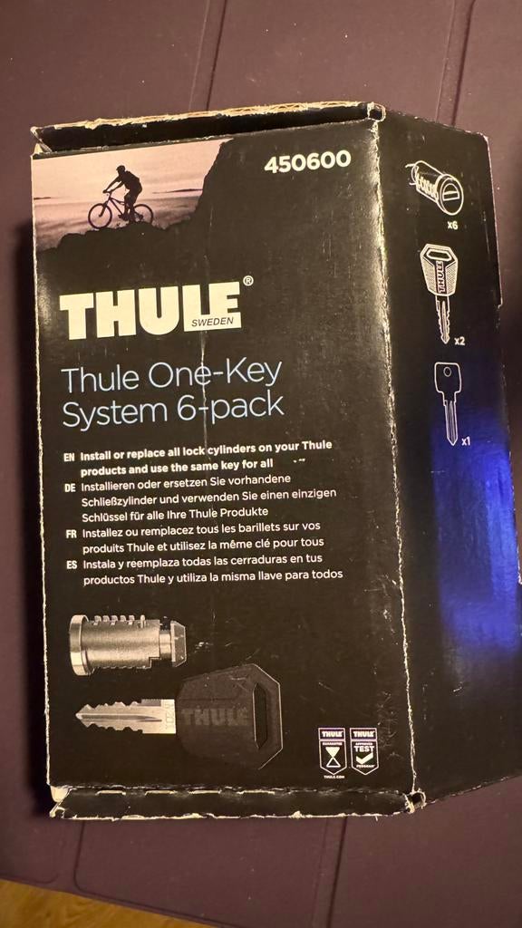 Thule One-key 6 gelijksluitende slotjes, Ophalen of Verzenden, Zo goed als nieuw
