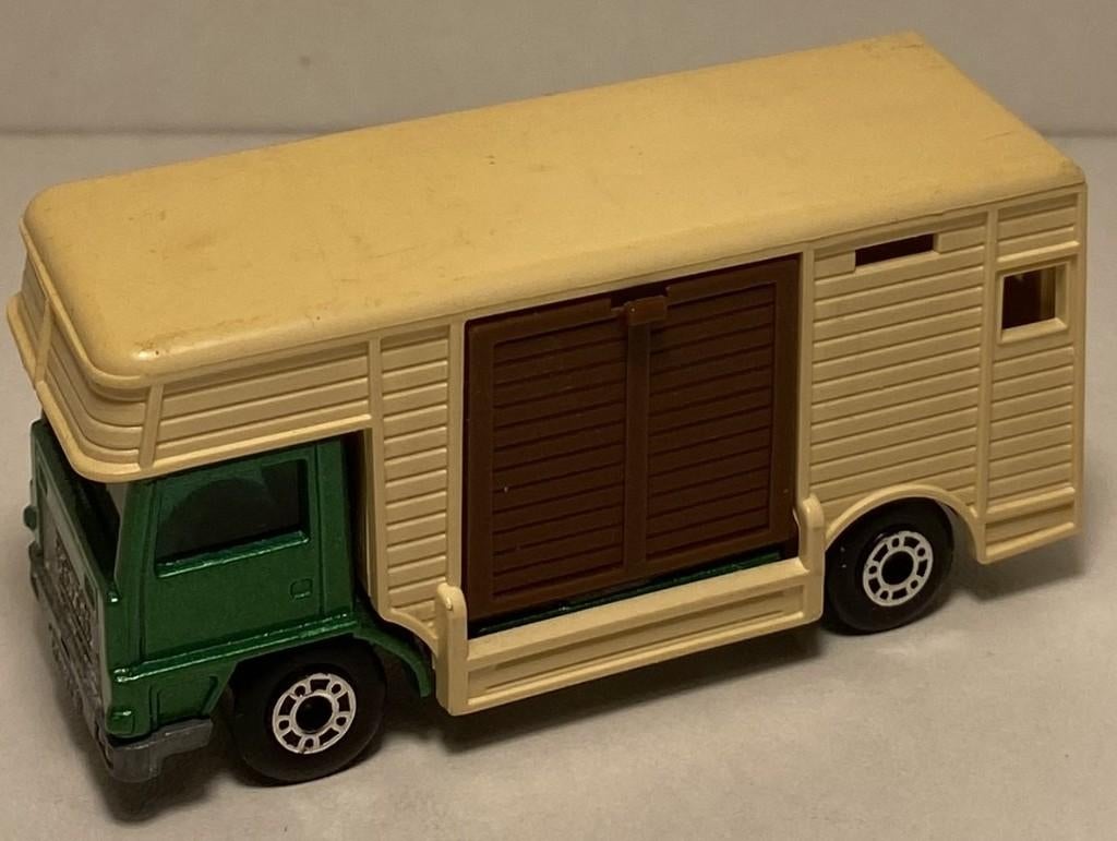 Matchbox 40E-16 Bedford JM, Ophalen of Verzenden, Zo goed als nieuw, Bus of Vrachtwagen