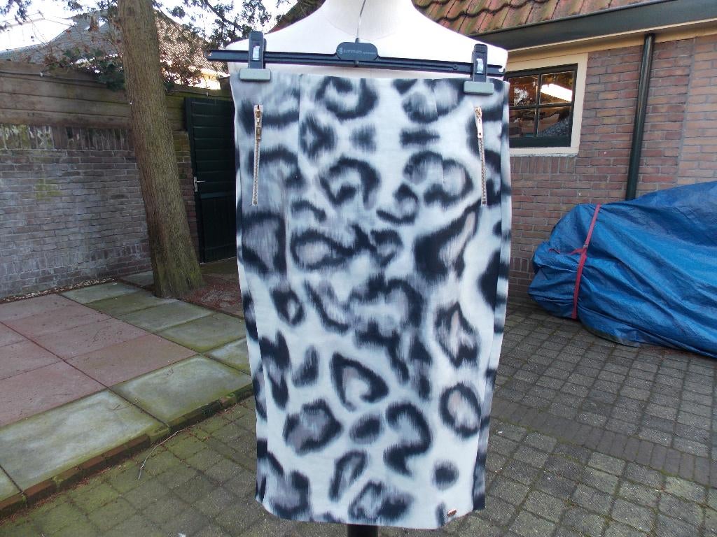 Josh V rok, mooie print en ritsen maat M 38/40 nieuw, Maat 38/40 (M), Overige kleuren, Nieuw, Ophalen of Verzenden