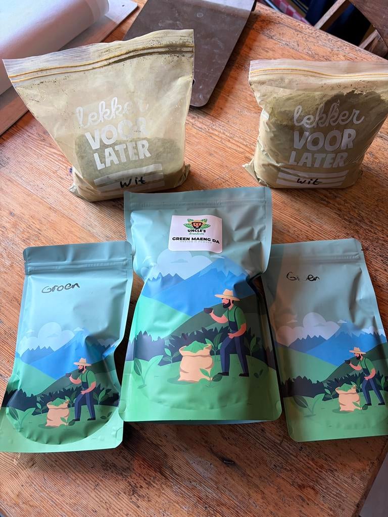 Kratom: wit en groen in diverse hoeveelheden, Ophalen of Verzenden