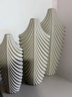 Set van 3 luxe vazen met uniek bladmotief, Antiek en Kunst, Ophalen of Verzenden