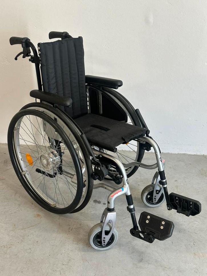 Inklapbare lichtgewicht kinder rolstoel Zippie Youngster 3, Diversen, Rolstoelen, Zo goed als nieuw, Duwrolstoel, Inklapbaar, Ophalen of Verzenden