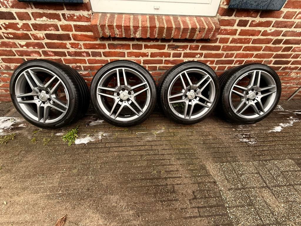 Mercedes W212 AMG velgen Bridgestone Turanza 6mm, Auto-onderdelen, Banden en Velgen, Ophalen, 18 inch, 245 mm, Zomerbanden