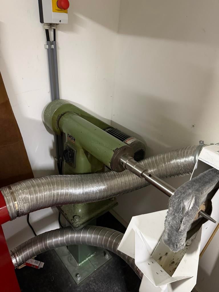 Johan Muller polijstmachine op voet met afzuiging, Ophalen