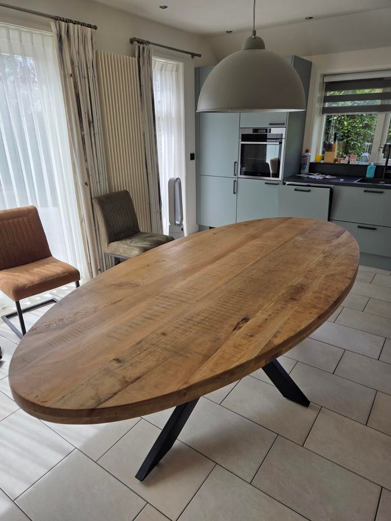 Ovale eettafel van mangohout, Ophalen, Gebruikt, 100 tot 150 cm, 200 cm of meer