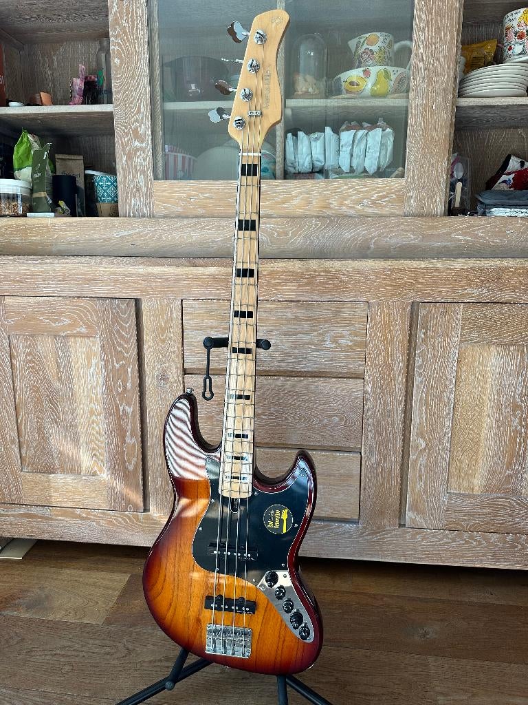 Sire Marcus Miller V7V+ S4 2nd Generation Sunburst basgitaar, Ophalen, Zo goed als nieuw, Elektrisch