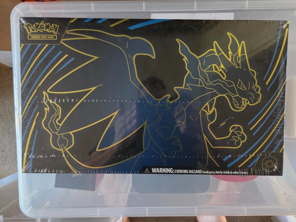 Pokémon mega Charizard premium collection, Ophalen of Verzenden