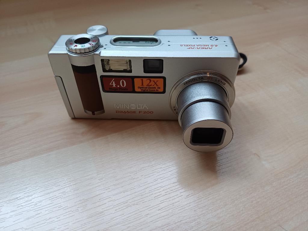 Minolta Dimage F200 compact camera., Ophalen, Gebruikt, Minolta, Compact