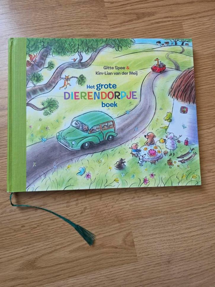 Het Grote Dierendorpje Boek - Gesigneerd door Kim-Lian, Boeken, Kinderboeken | Jeugd | onder 10 jaar, Zo goed als nieuw, Fictie algemeen