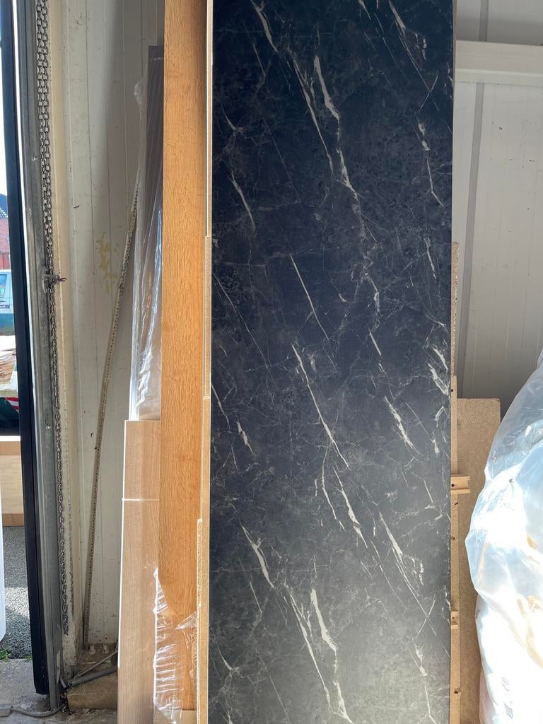 Werkblad spaanplaat marmerlook 2724x600 mm, Doe-het-zelf en Verbouw, Hout en Planken, Ophalen, Minder dan 25 mm, Overige typen